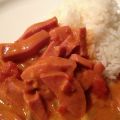 Korv stroganoff med röd curry pasta
