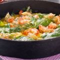 Ostfrittata med kräftstjärtar