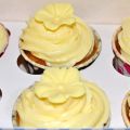 White chocolate cream cheese frosting