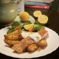Vårlig lax med rostad potatis och örtyoghurt