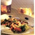 Entrésallad med örtkryddade musslor och räkor