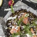 Grön ärtfrittata med kallrökt lax, grön[...]