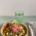 Örtbakad rostbiff med bulgursallad och rostad[...]
