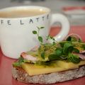 En latte på mörkt och köttigt kaffe - till en[...]