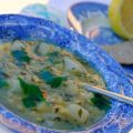 Linssoppa med vitlök och citron