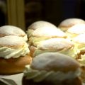 Baka semlor med kesella
