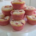Muffins med vit choklad, jordgubbar och[...]