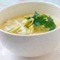 Thaisoppa med nudlar och kyckling