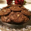 Glutenfria triple chocolate chip cookies