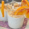 Helgsmoothie med kanel, vaniljglass och banan