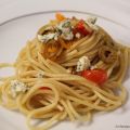 Pasta med oliver, tomater och Auraost[...]