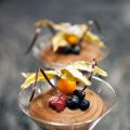 Chokladmousse med halloncoulis