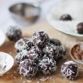 Nötfria dadel- & chokladbollar