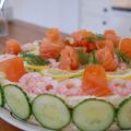Smörgåstårta med lax och skaldjur