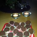 Mjölkchokladtryfflar med kardemumma.