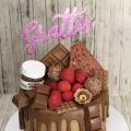 Chokladtårta med massa gottigheter