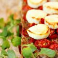 Tomat- och getostbakad färslimpa med potatismos