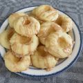 Äppelgrottor med kanelglasyr
