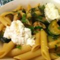 Penne med zucchini och ricotta