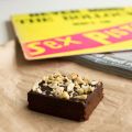 Glutenfria nyponbrownies med salta cashewnötter