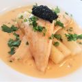 Spätta med beurre blanc (smörsås) och[...]