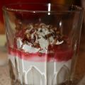 Vaniljyoghurt med rabarberkompott
