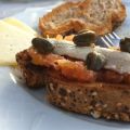 Spansk lantfrukost: sardinbruschetta och hård[...]
