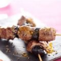 Lammsouvlaki med svarta oliver