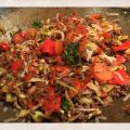 KÖTTFÄRSWOK MED INGEFÄRA OCH RISNUDLAR