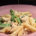 Gräddig kycklingpasta med spenat