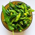 Chili / En skål gröna från trädgården i Flen