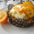 Apelsin- och kardemumma cupcakes med vit[...]