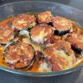 Auberginegratäng med mozarella och tomatsås