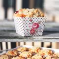 Muffins med lingon, kokos, hallon och crumble