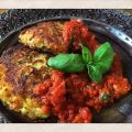 VEGETARISKA HALLOUMIBIFFAR MED TOMATSÅS