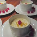 Fryst citronsufflé Limoncello med färska bär