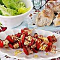 Baconlindade grillspett med örter och citron