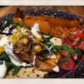 PULLED CHICKEN MED HEMMAGJORD BBQ-SÅS MED GODA[...]