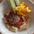 Ostbiffar och tomatsås