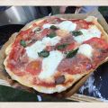 HEMMAGJORD PIZZA PÅ GRILLEN