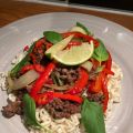 Chilistekt färs med thaibasilika
