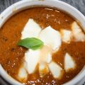 Tomat- och morotssoppa med mozzarella