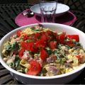 Pasta med rökt bog, spenat och örter i soligt[...]