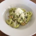 Fylld pasta med broccolipesto och blomkål