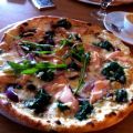 Goda pizzor på Vedugnen i Karlstad