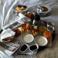 Hotellfrukost