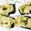 Pepparrot- och ostsnittar