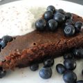 Kladdkaka med smält mörk choklad