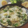 Ravioli i syrlig citron- och honungssås