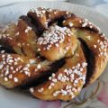 Knutar med choklad och vaniljfyllning
